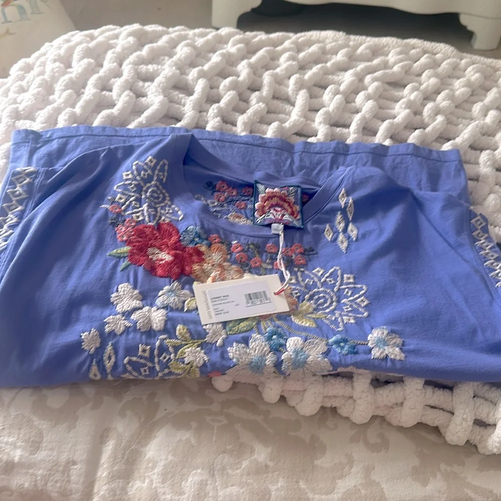 Johnny Was Josephine Relaxed Tee - Picture 5 of 7